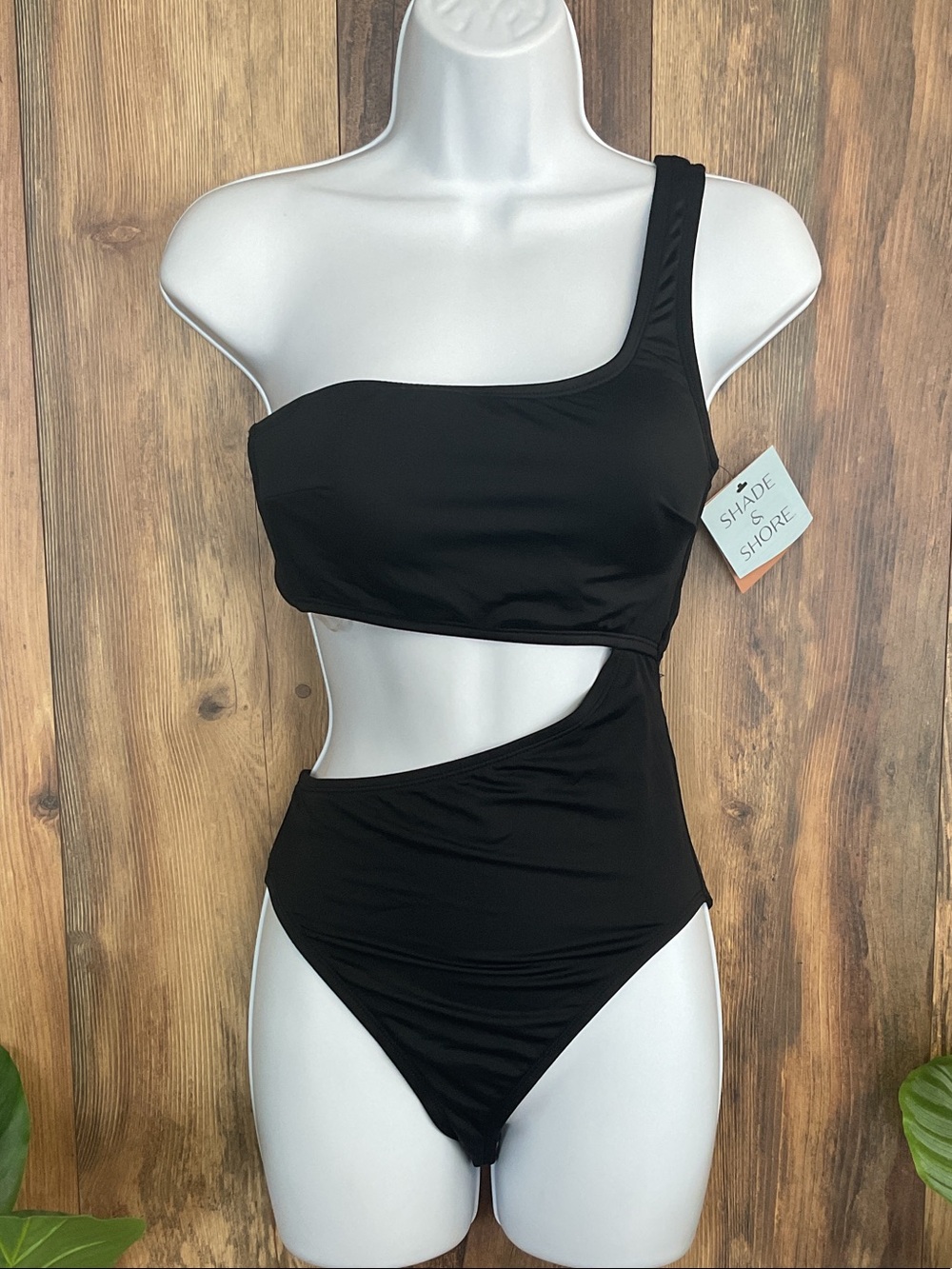 Shade & Shore Black One-Shoulder Cutout One-Piece XS   NWT